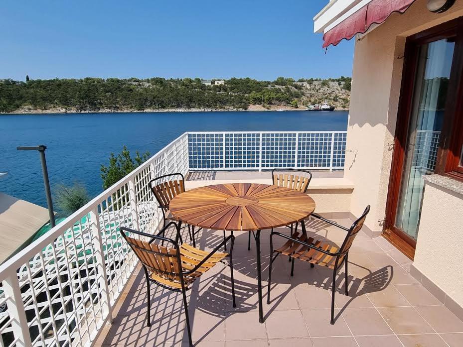 Villa Riva Omišalj Dış mekan fotoğraf